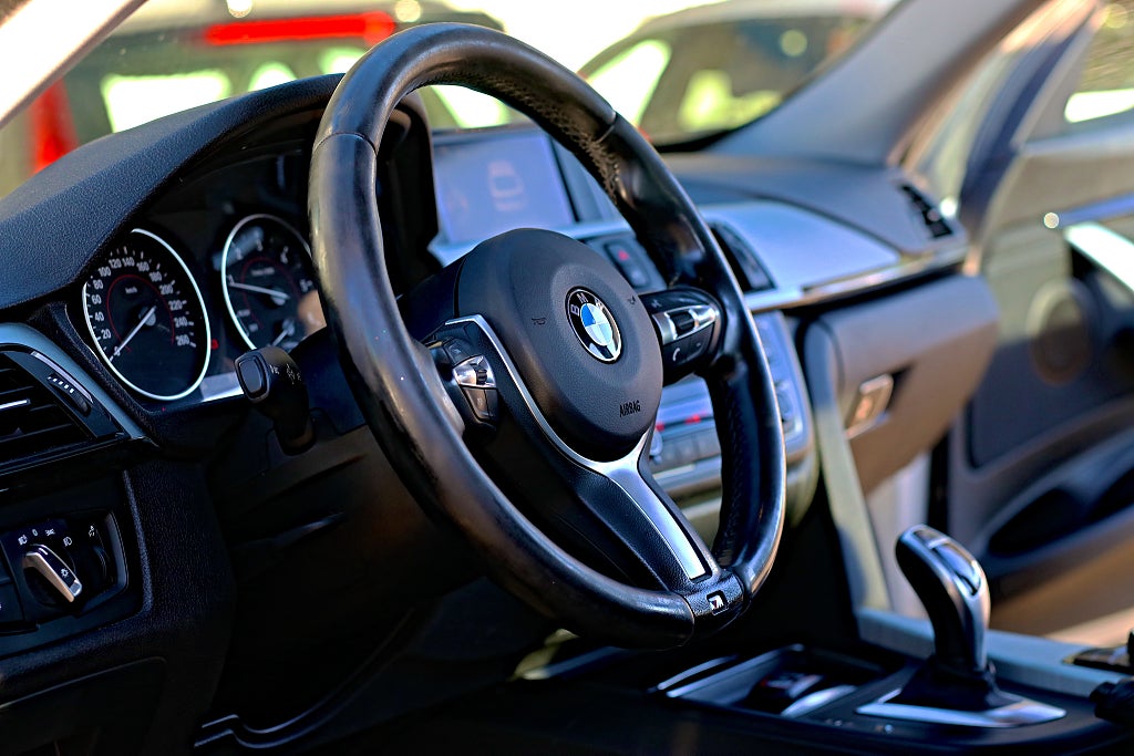 BMW 320 X-Drive 185HK/ M-paket / MKT. PRISVÄRD