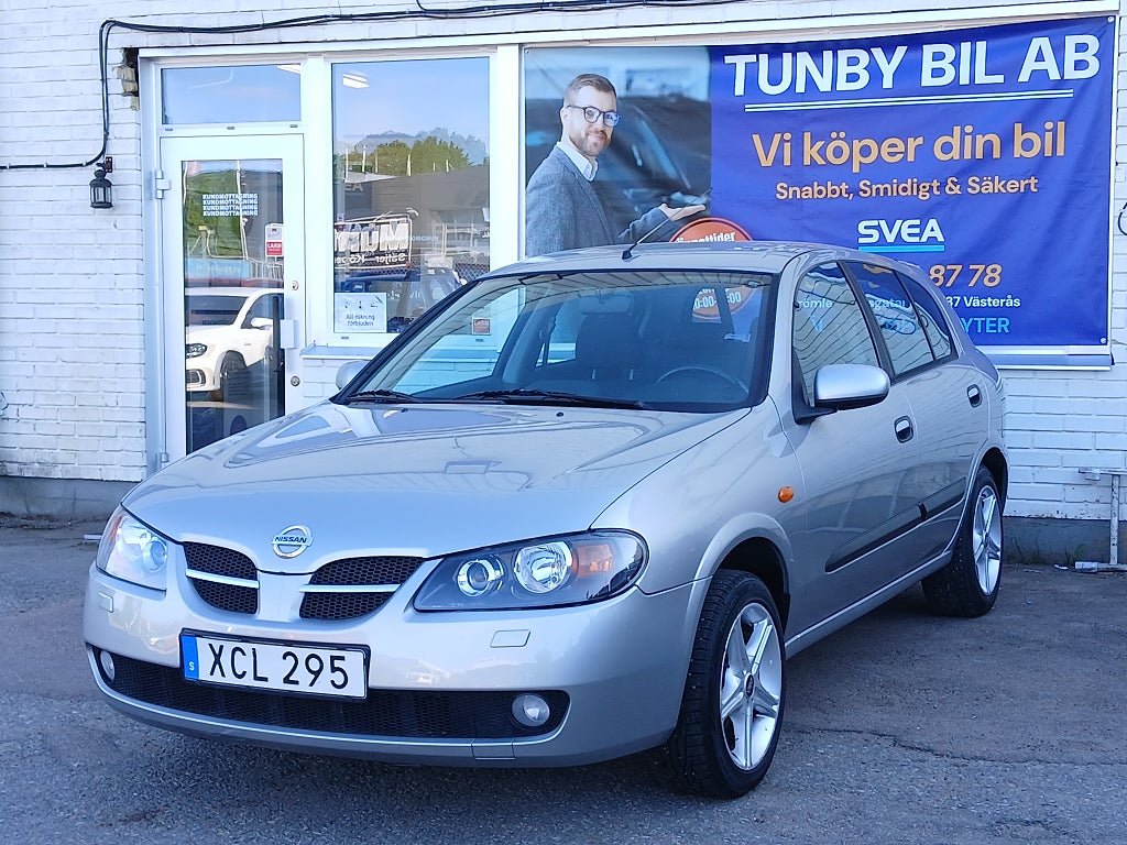 Nissan Almera  1.8 116 Hk Välskött/Låg Mil/Kamkedja/Besik/Servd
