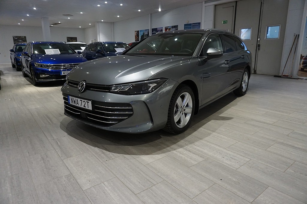 Volkswagen Passat 1.5 eTSI DSG Business Drag, Värmare, Vinterhjul