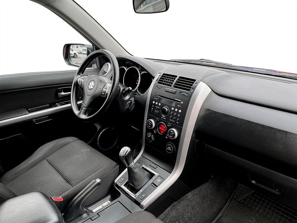 Bild på Suzuki Grand Vitara 5D 2.4 169hk 4WD - MOTORVÄRMARE