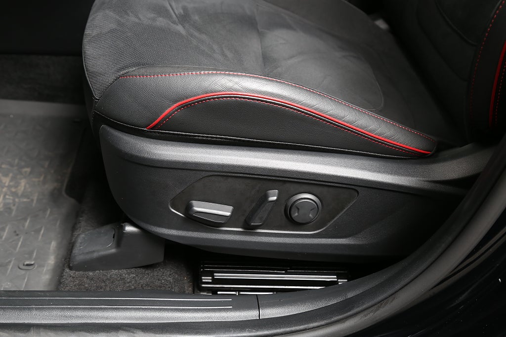 Hyundai Tucson Plug-in hybrid AWD N-Line Vent. stolar Kamera Navi 2025