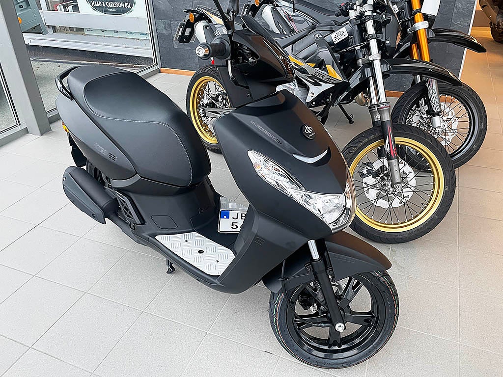 Peugeot Kisbee S Black Edition