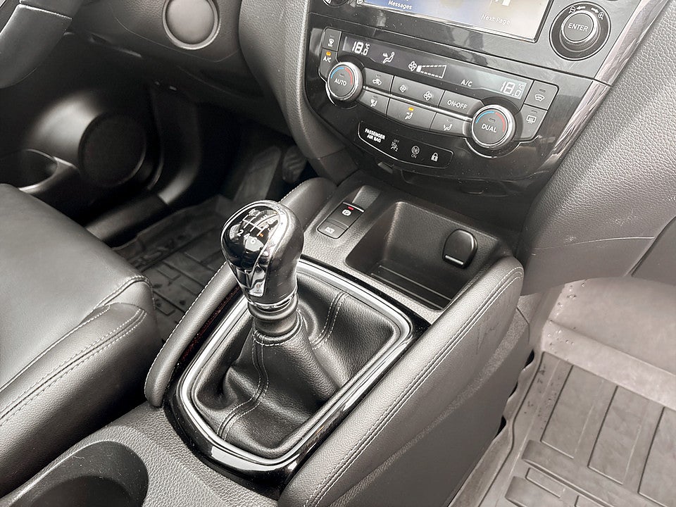 Bild på Nissan Qashqai Tekna Designpack 1,2 DIG-T 115hk PANO B-KAMERA