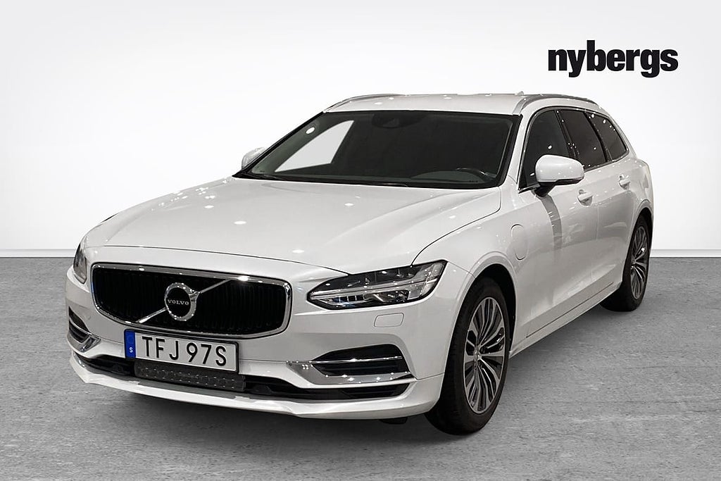 Volvo V90 T8 TE Momentum Advanced Edition