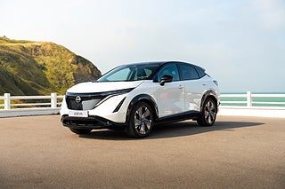 SUV Nissan Ariya 1 av 6