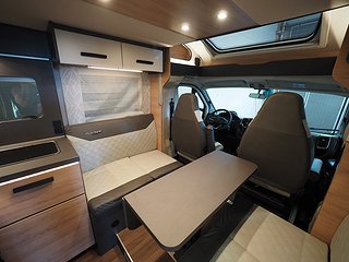 Husbil-halvintegrerad Knaus L!ve Wave 700 LX 6 av 22