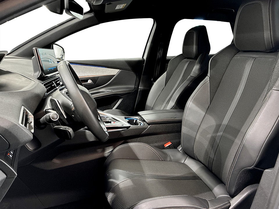 Bild på Peugeot 3008 GT 1.2 PT 130hk Aut B-KAMERA CARPLAY