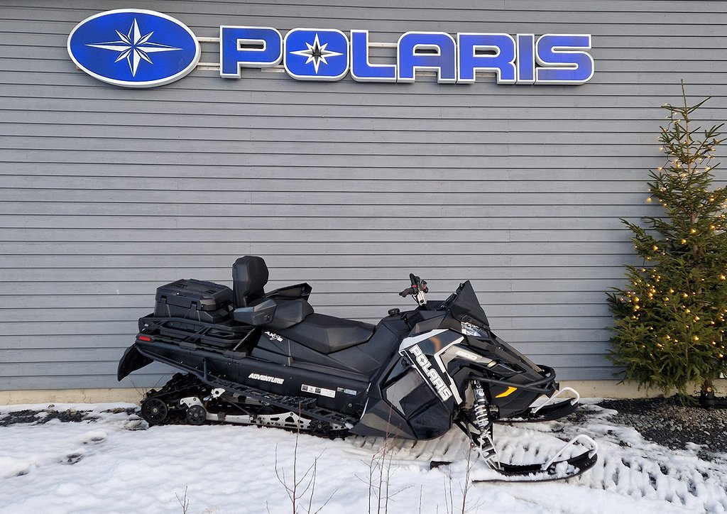 Polaris Titan Adventure  800