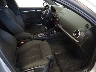 Halvkombi Audi A3 11 av 22