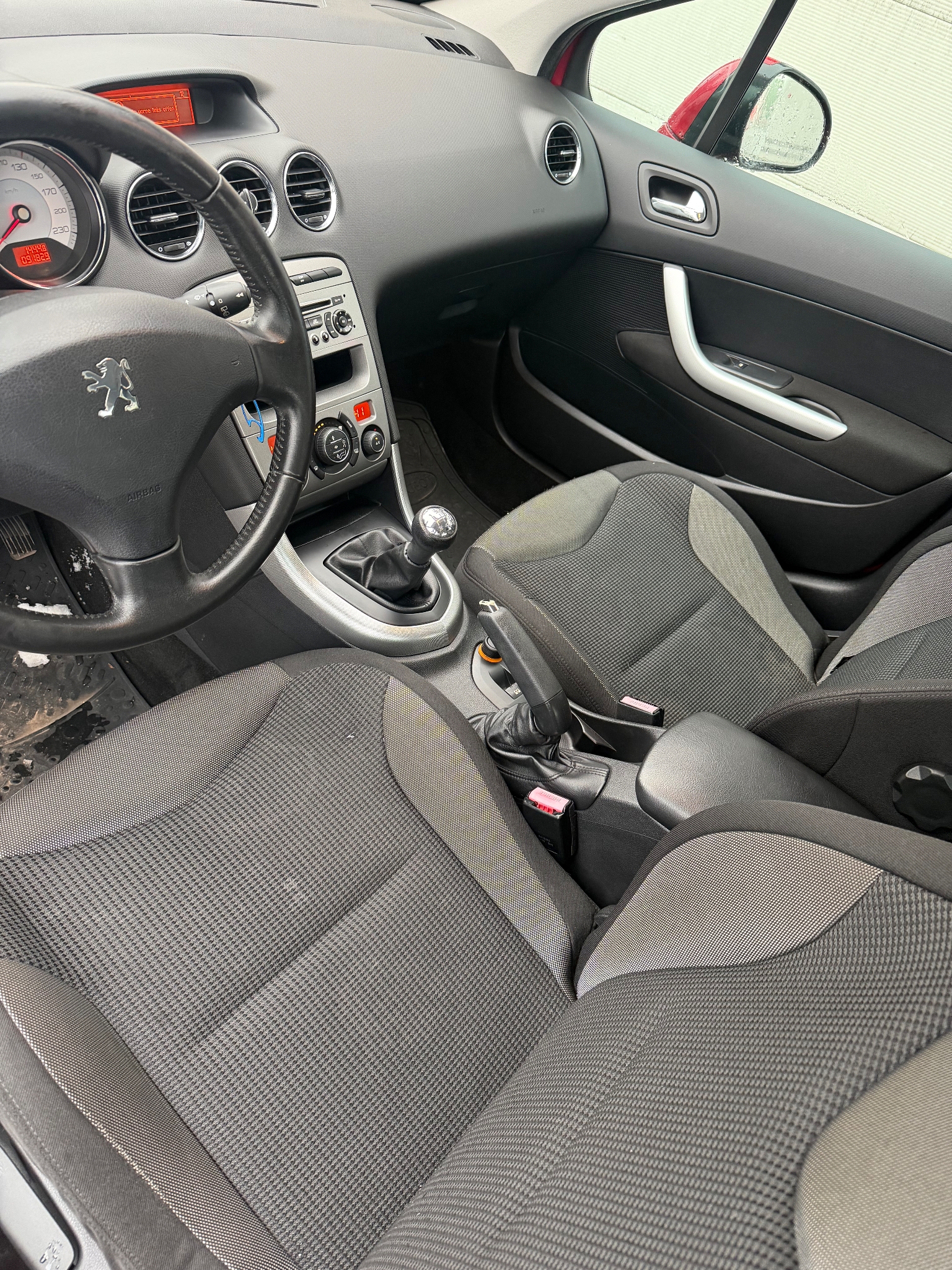 Peugeot 308 2009, bild 5/39