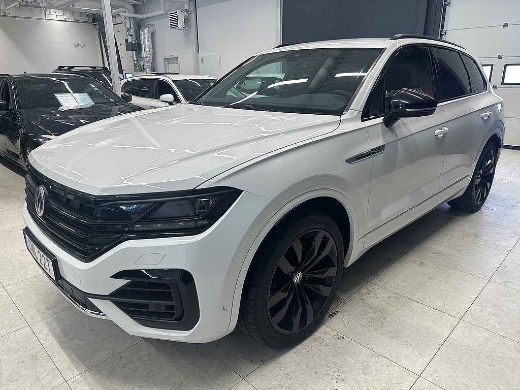 Volkswagen Touareg R-Line 3.0 V6 TDI 4Motion/B-Kamera/Luft/DRAG/NAV/SKINN