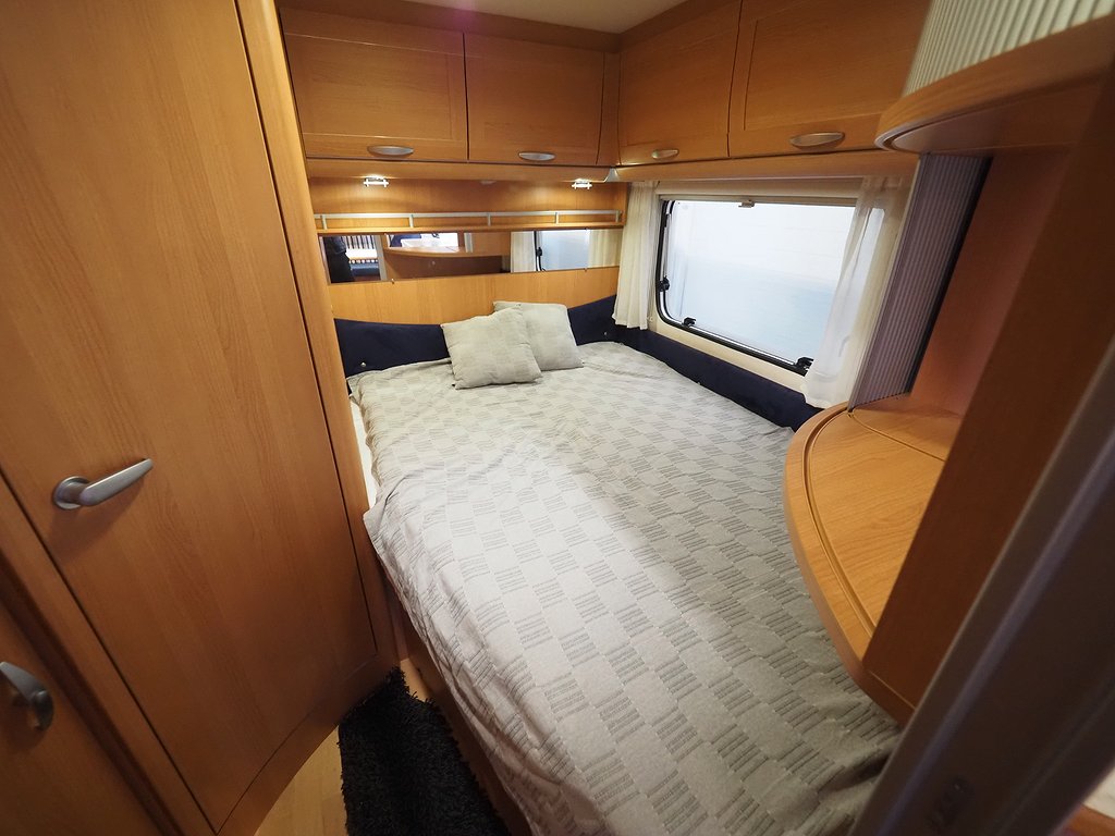 Knaus 560 Royale Alde AC El-markis Solcell 2007