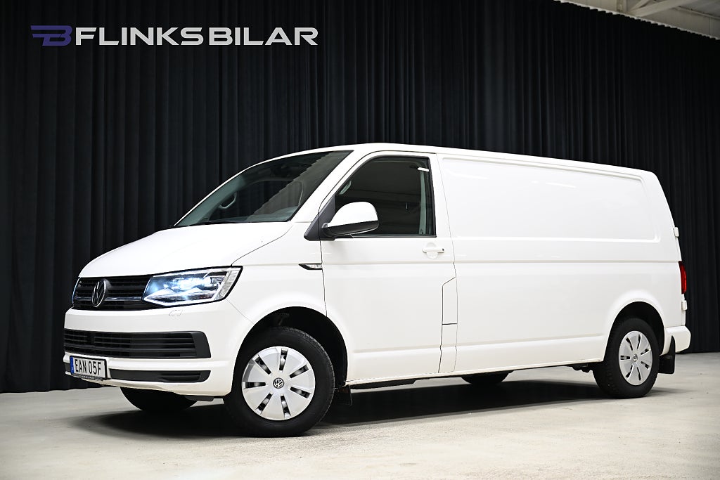 Volkswagen Transporter DSG 150HK L2 Nedlackad|Inredd|Drag|Värmare|GPS|Leasbar
