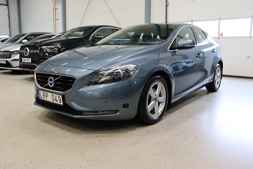 Volvo V40 D2 Momentum Kamrembytt Drag B-Kamera P-Värm 115hk
