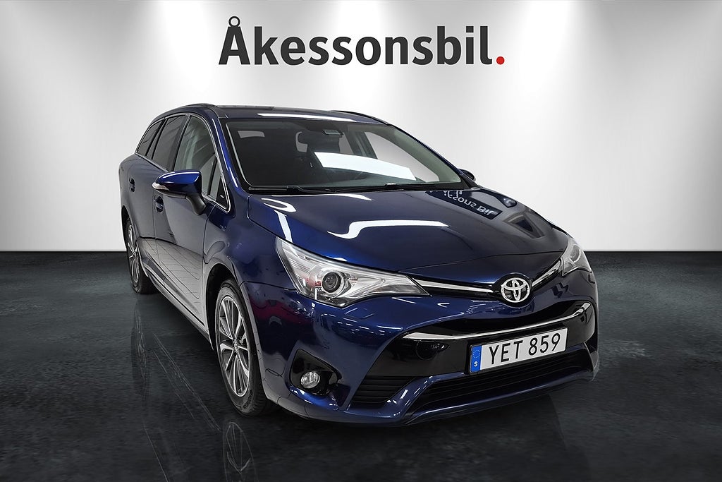Toyota Avensis Kombi 2.0 D-4D 143hk LÅG SKATT