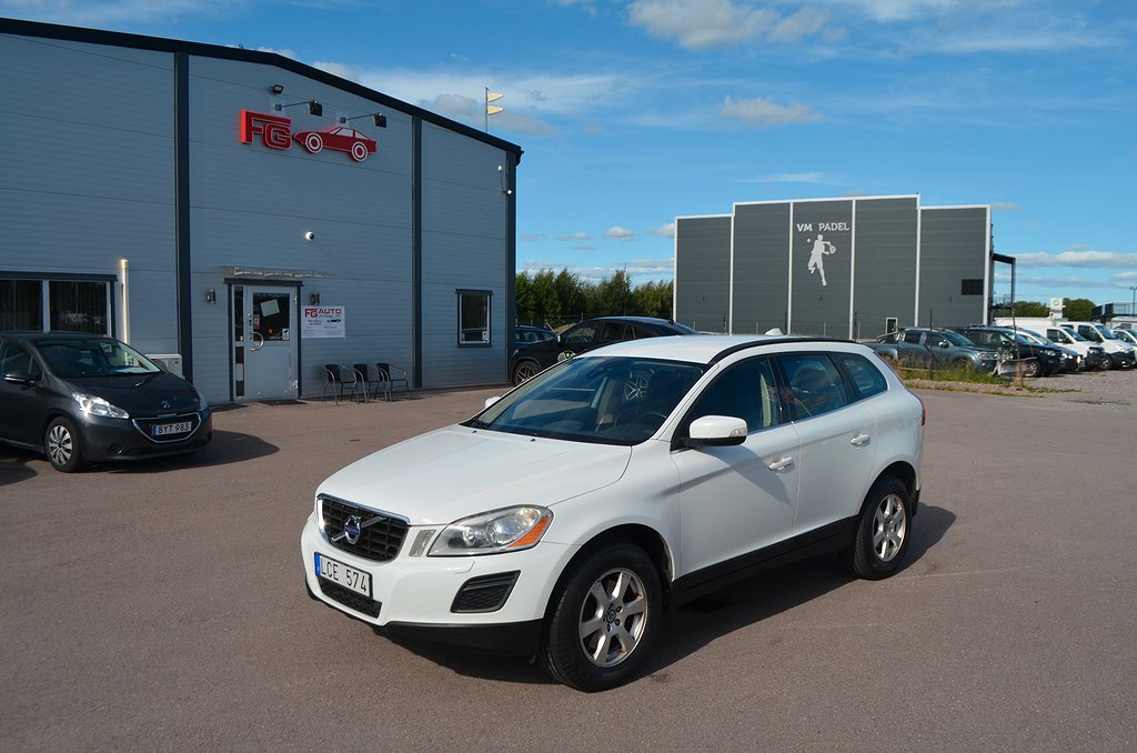 Volvo XC60 D3 Momentum 163 hk D-Värmare Drag Nybesiktigad