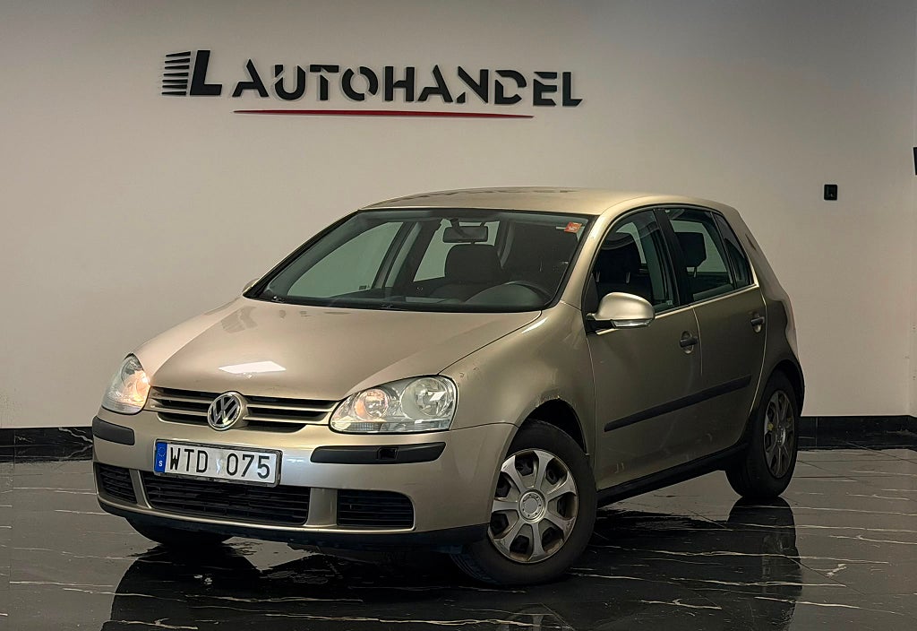 Volkswagen Golf 5-dörrar 1.6 Trendline Nybesiktigad 102Hk