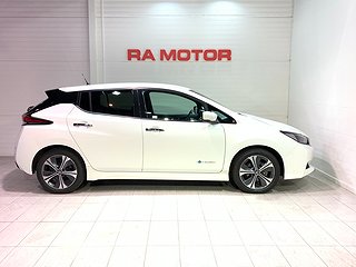 Halvkombi Nissan Leaf 4 av 23