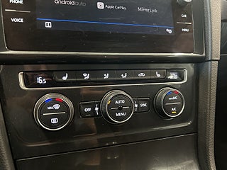 Volkswagen Golf Sportscombi 1.4 TSI S&V-hjul MoK-värmare Carplay Drag – bild 18