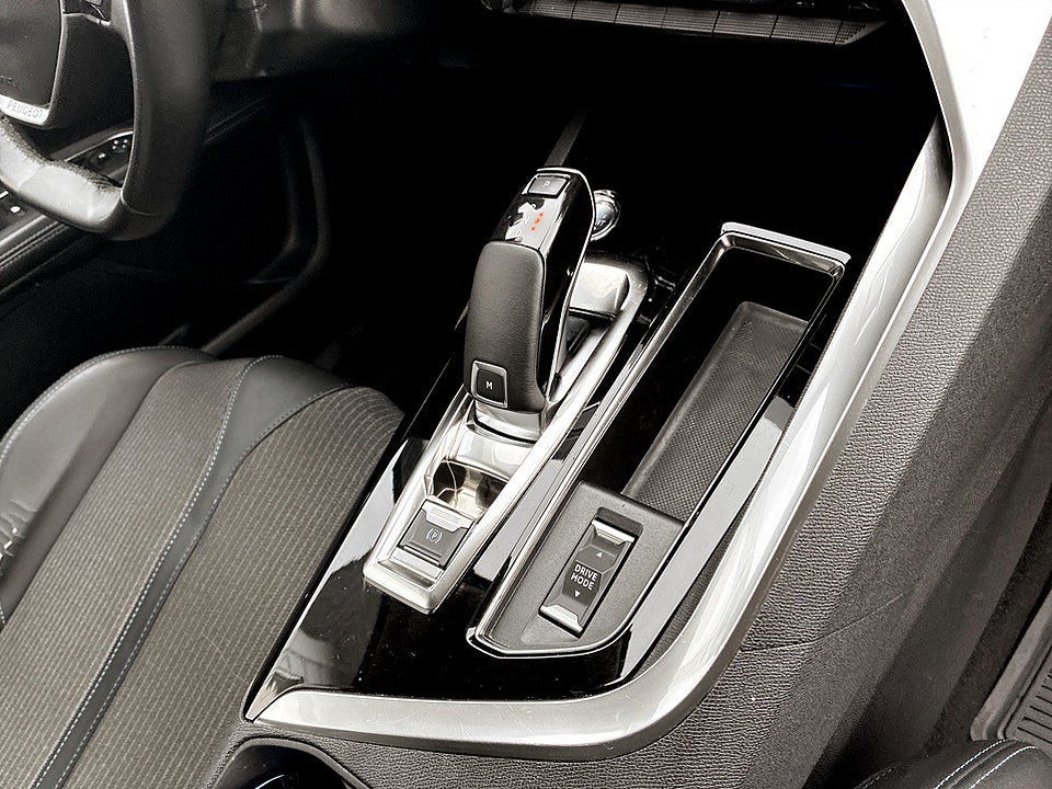 Bild på Peugeot 5008 Allure 1.2 PT 130hk Aut 7-SITS B-KAMERA NAVI