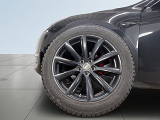 Tesla Model Y Performance S&V-Hjul/Drag/Pano/Backkam/Värmepump/MOMS – bild 13