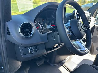 Transportbil - Skåp Mercedes-Benz Sprinter 14 av 22