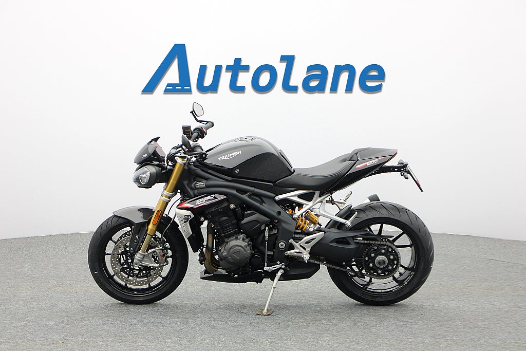 Triumph Speed triple 1200 RS* Nya däck! Körlägen Quick Shifter+