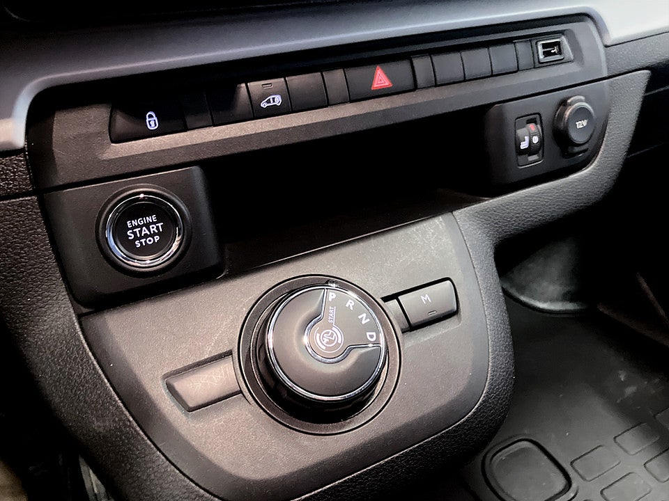 Bild på Citroën Jumpy Business Premium 2.0 BHDi  145hk Aut L2 B-KAMERA DRAG