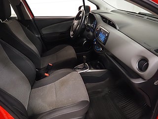 Halvkombi Toyota Yaris 11 av 21