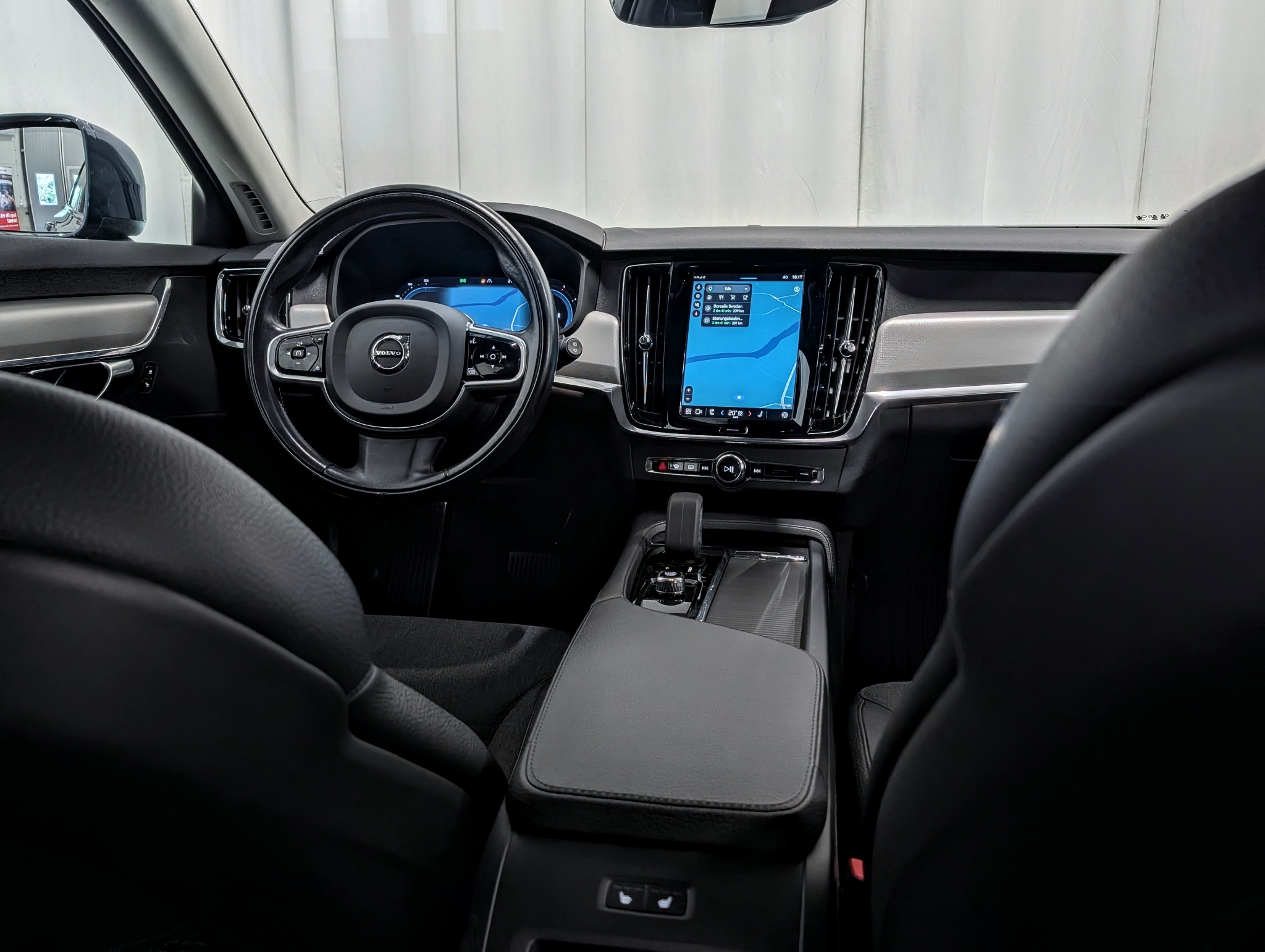 Volvo V90 Cross Country 2022, kuva 7/45