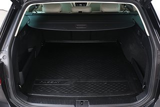 Kombi Volkswagen Passat 17 av 28