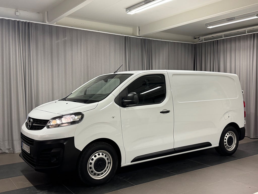 Opel Vivaro L2  2.0 BlueHDI Värmare m.fjärr, drag, moms