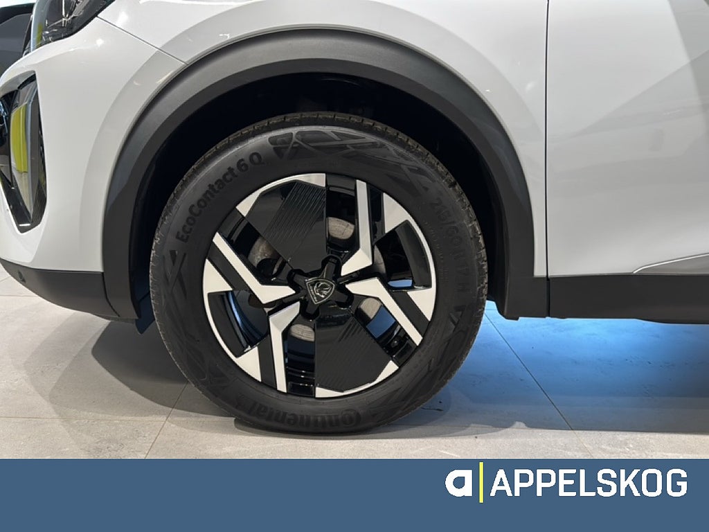 Peugeot 2008 Allure PureTech 130 Automat |RÄNTA 3,99%|V-HJUL INGÅR| thumbnail