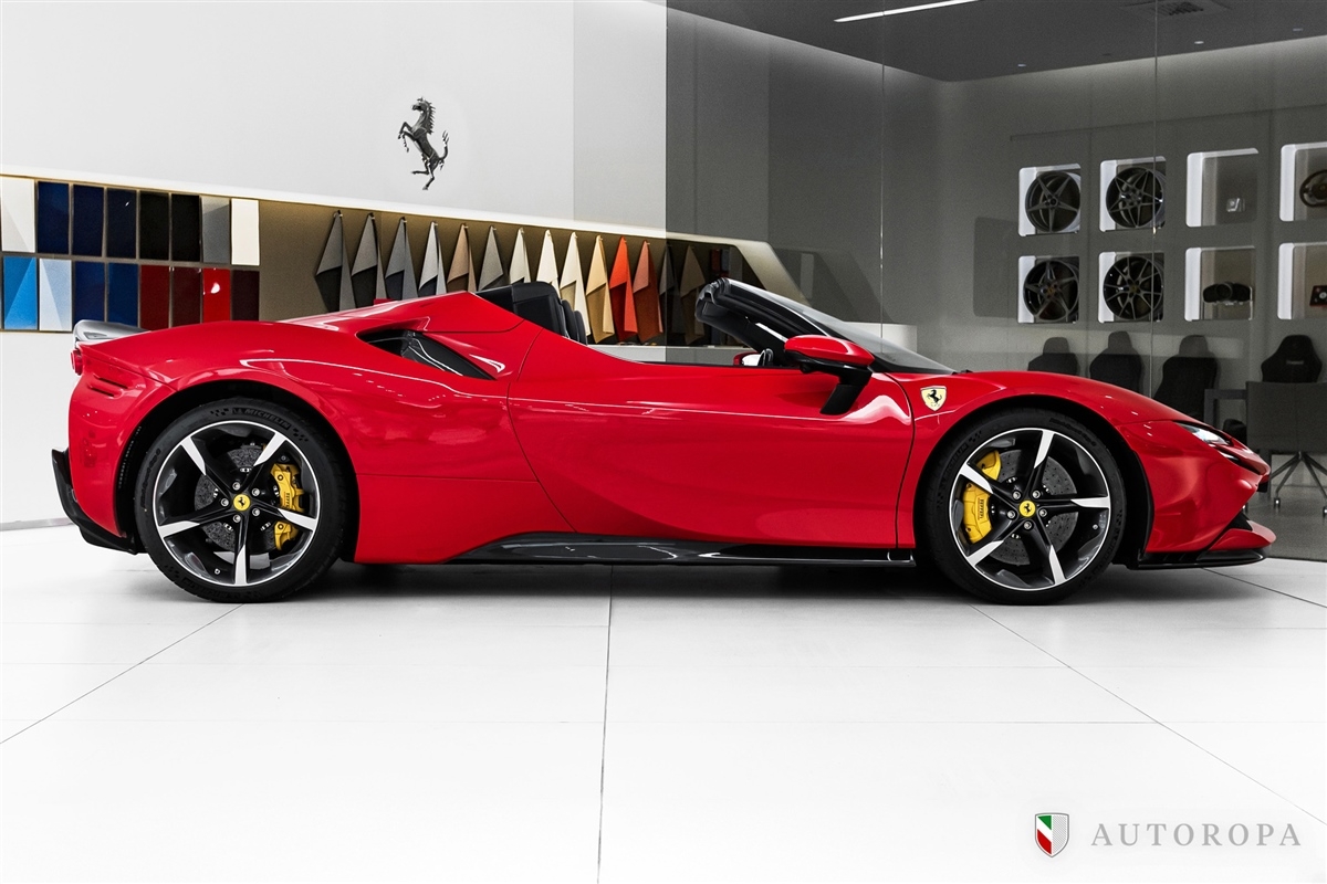 Ferrari SF90 Spider 2023, bild 3/31