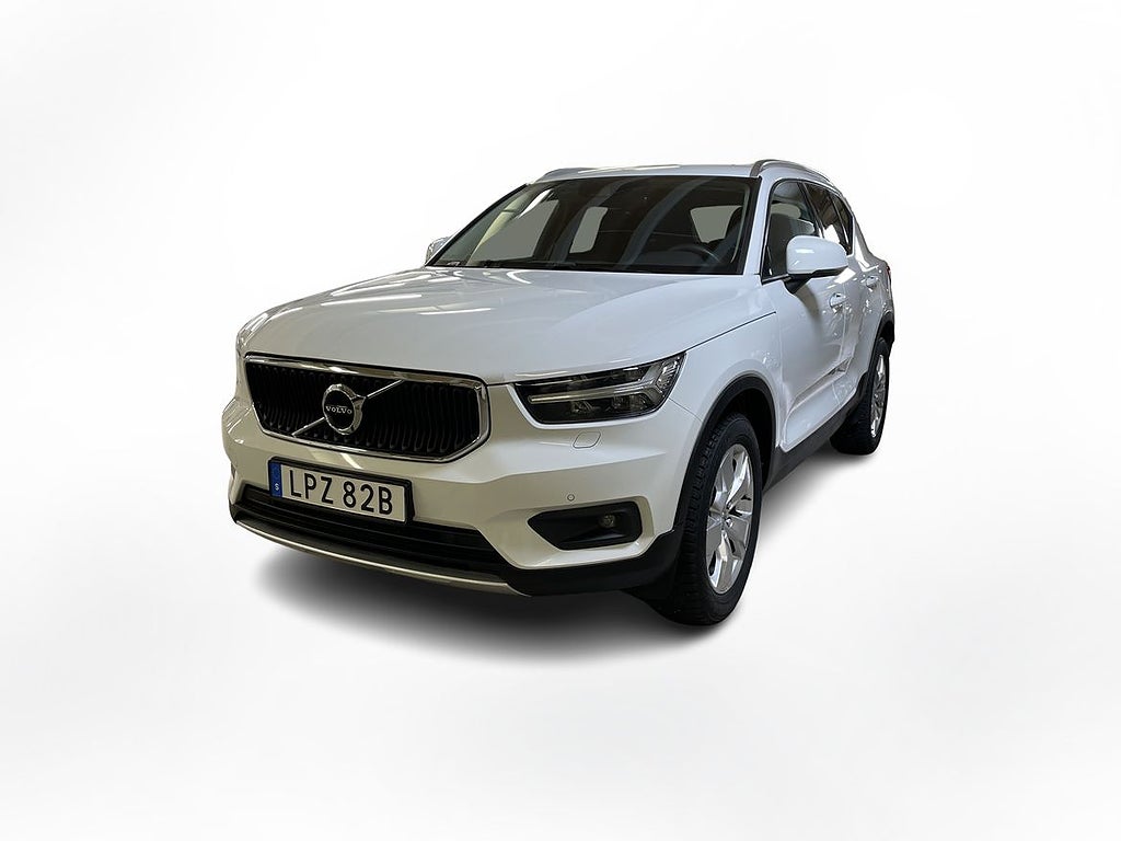 Volvo XC40 B4 FWD Bensin Momentum Advanced Edt