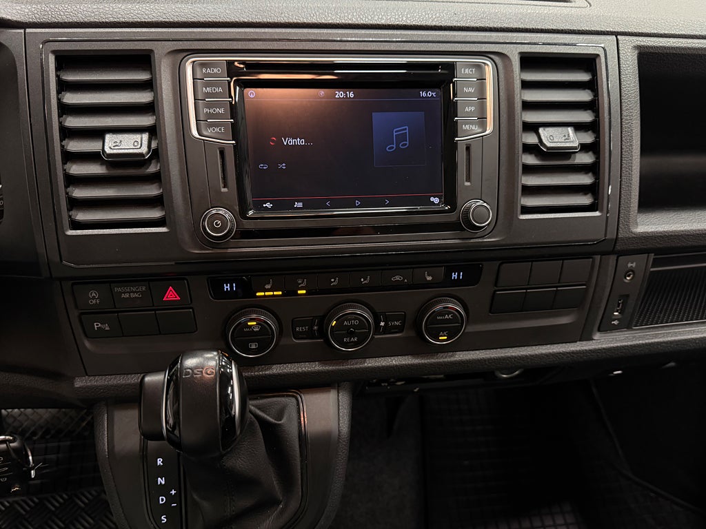 Volkswagen Caravelle T30 2.0 TDI DSG Comfortline 9 Sitsig Dragkrok 12900 mil - miniatyr 18