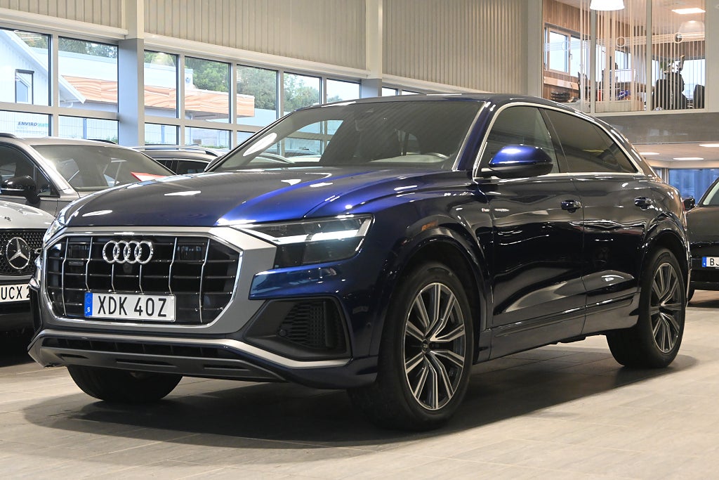 Audi Q8 55 TFSI quattro 340hk S-Line 21" Drag Värmare