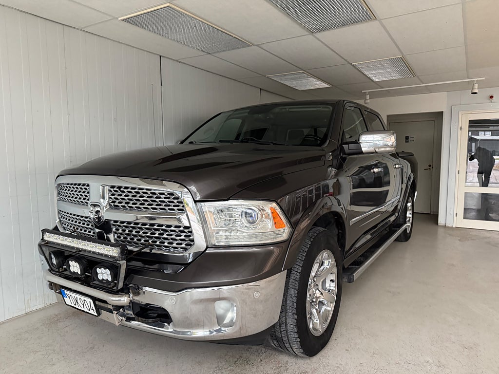 RAM 1500 Crew Cab 3.0 V6 EcoDiesel 4x4 TorqueFlite Euro 6 Laramine