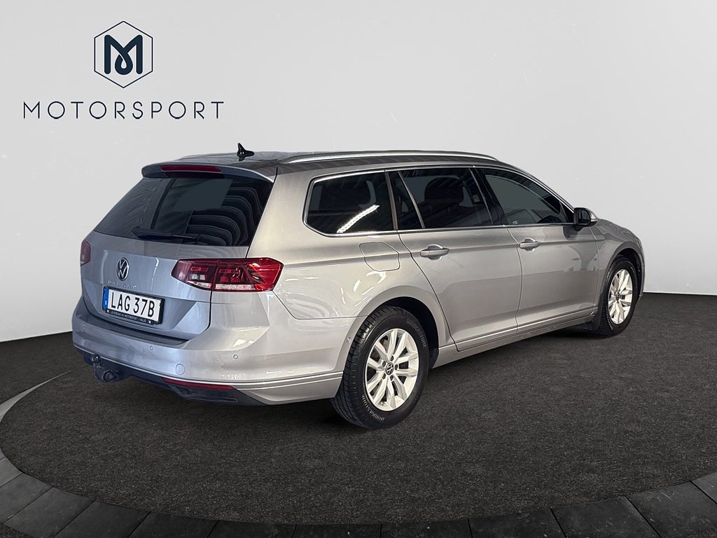 Volkswagen Passat Sportscombi 1.5 TSI Aut Adapt farth Dragkrok Rattvärme bild 6