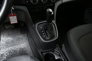 Halvkombi Hyundai i10 17 av 18
