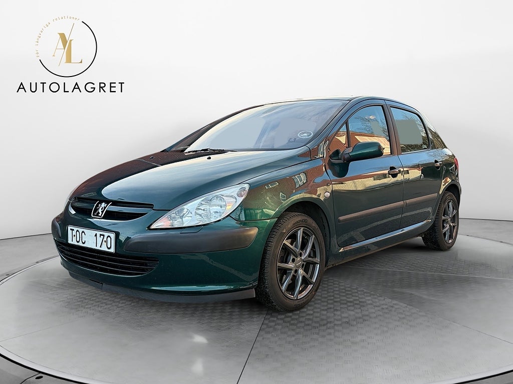 Peugeot 307 5-dörrar 2.0 XS 8054MIL  Nybesiktigad 136hk