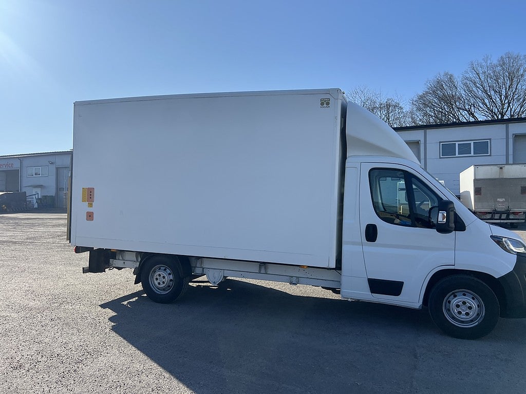 Peugeot Boxer Chassi Cab 335 2.0 BlueHDi Euro 6, bild 3