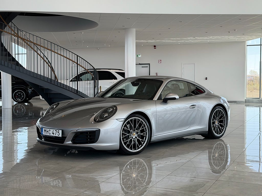Porsche 911 991.2 911 Carrera 4 / PDK / Sport Chrono / BOSE / 370hk