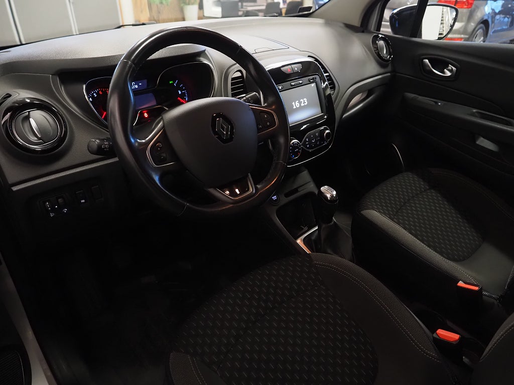 Renault Captur 0.9 TCe 90hk Intens Kamera Navi Parkeringspaket Carplay 2019