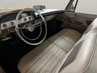 Sportkupé DeSoto Fireflite 4 av 18