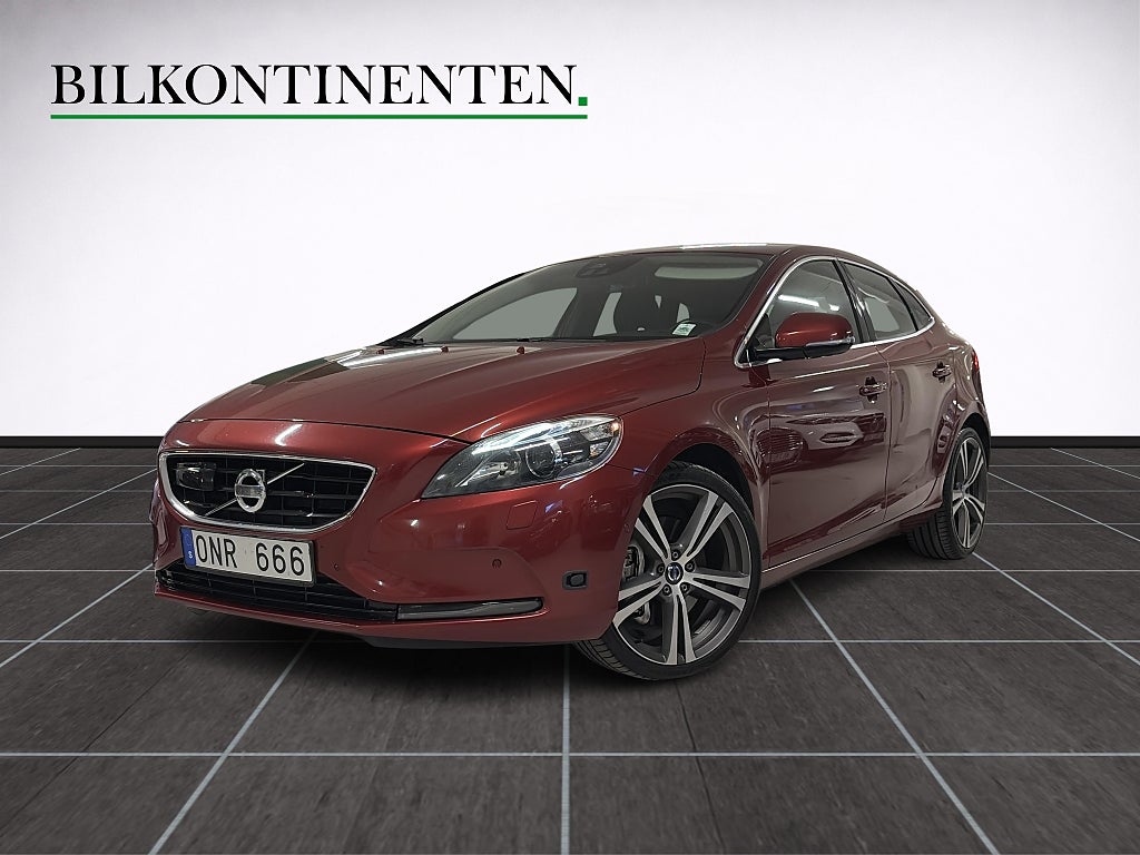 Volvo V40 D3 Momentum Värmare Kamera BLIS Lane Assist Välservad