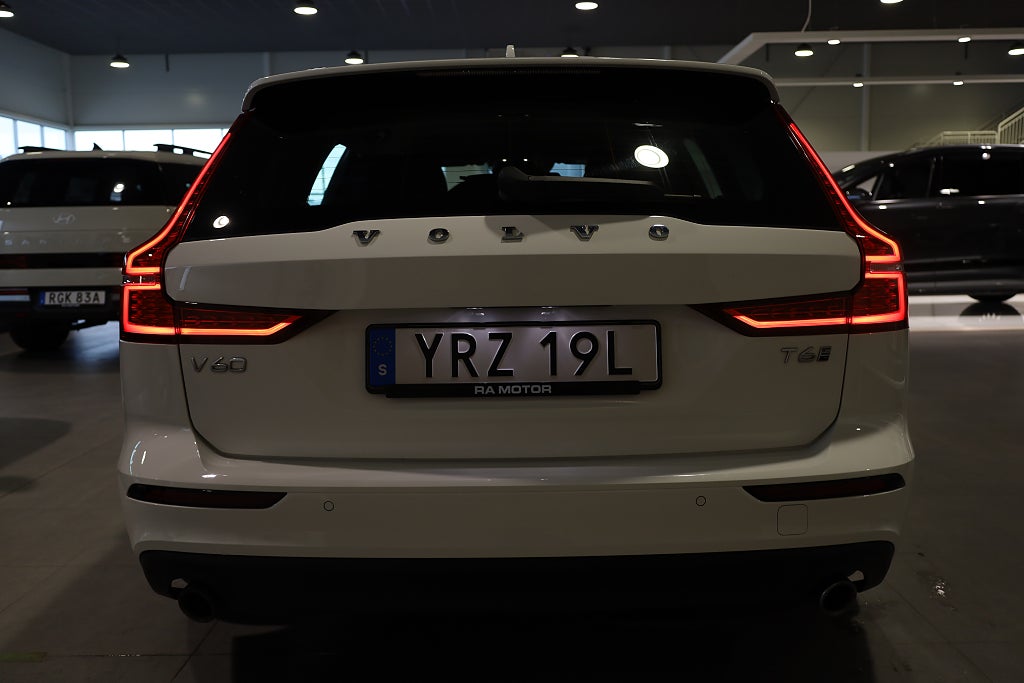 Volvo V60 T6 Twin Engine AWD AUT Momentum Navi VOC Leasbar 2020