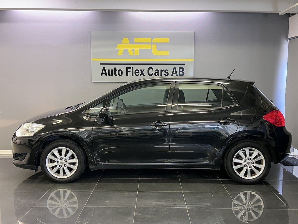 Toyota Auris 5-dörrar 1.6 Dual VVT-i Nybesiktad | Nyckelfri | S+V