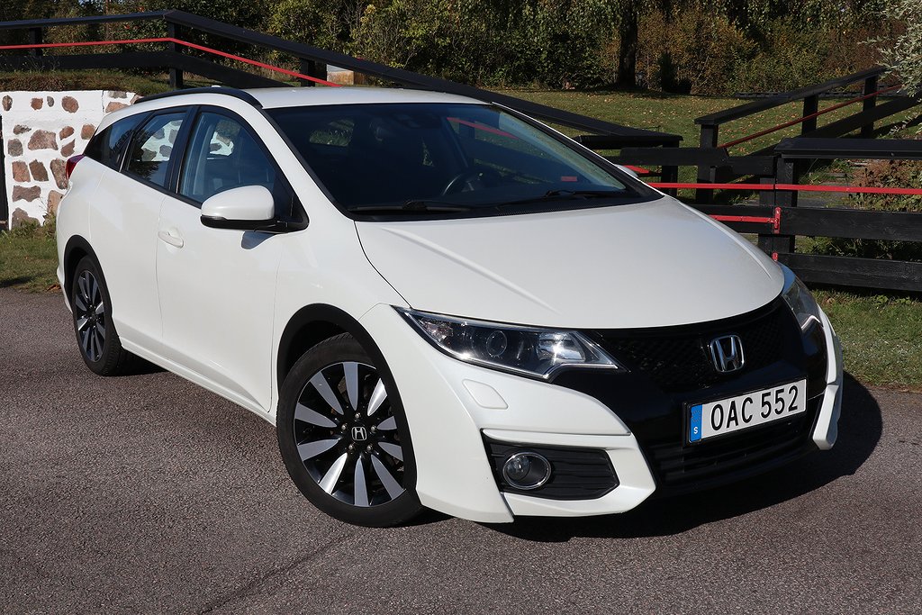 Honda Civic Tourer 1.8 i-VTEC 141 hk Sport Dragkrok Kamera 