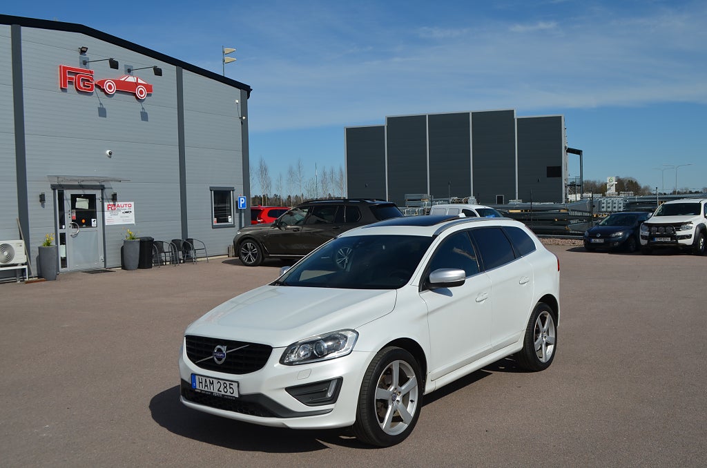 Volvo XC60 D4 AWD R-Design 190 hk Pano Navi Drag Euro 6